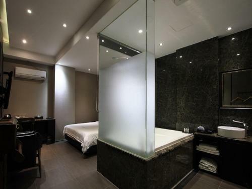 Hotel Almond Busan Station