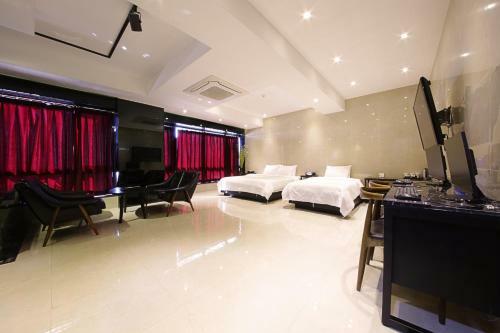 Hotel Almond Busan Station