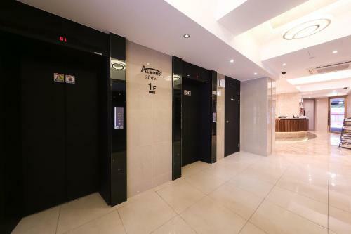 Hotel Almond Busan Station
