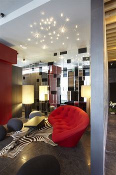 Best Louis Hamilton Hotel