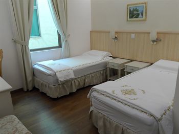Jayleen 1918 Hotel