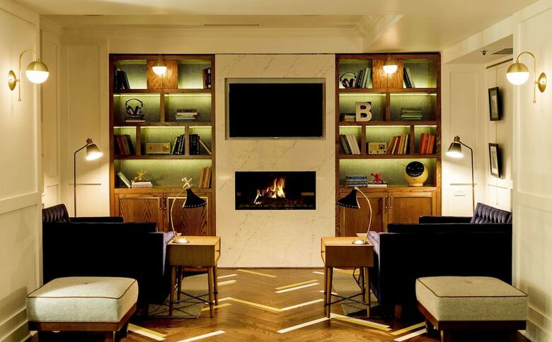 Acme Hotel Company Chicago
