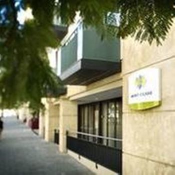 Mont Clare Boutique Apartments
