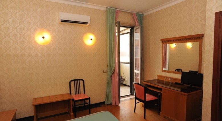 Hotel Capri