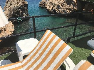 Hotel Karyatit