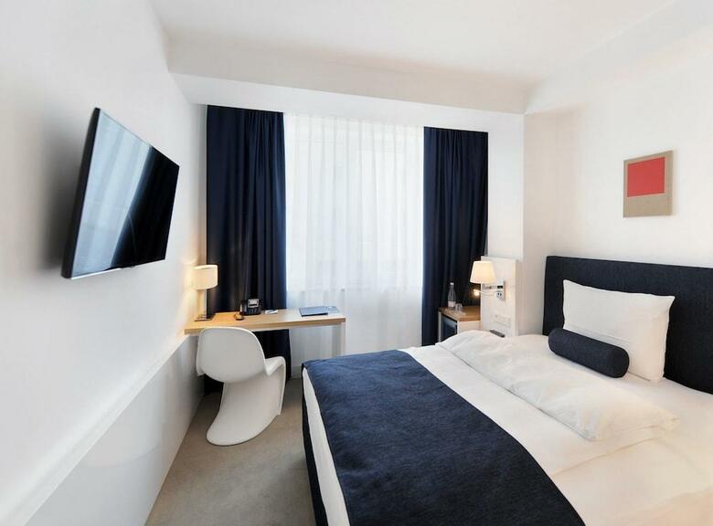 VI Vadi Hotel Bayer 89