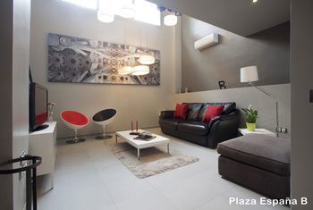 Plaza Espanya Apartments