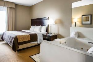 Hotel Comfort Inn And Suites