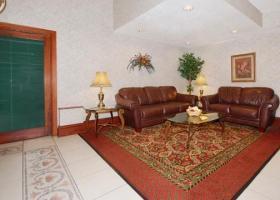 Hotel Comfort Inn And Suites