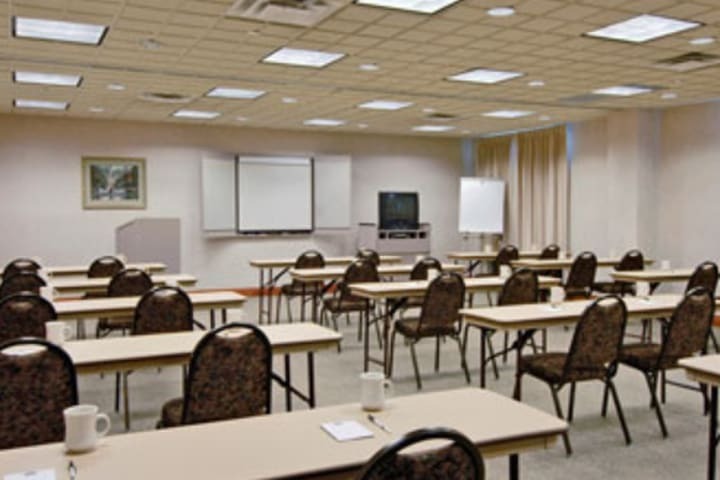 Hotel Wingate By Wyndham - Mcallen
