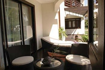 Hotel Lifestyle Royal Suites