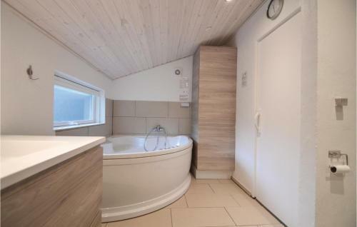 Holiday Home Ringvejen R�m� IV