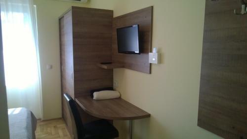 Hostal Rooms & Apartments Blue Beach