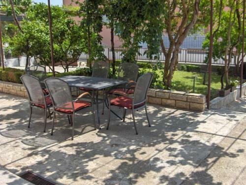Hostal Rooms & Apartments Blue Beach