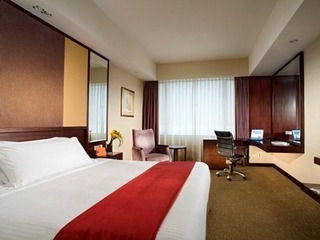 Hotel Royal Plaza On Scotts Singapore