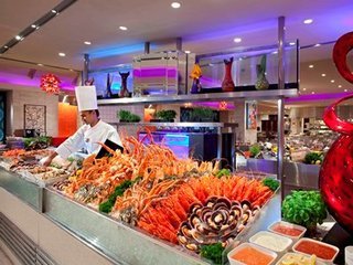 Hotel Royal Plaza On Scotts Singapore
