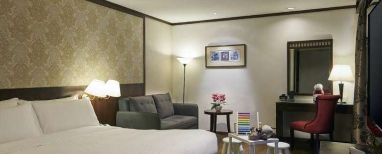 Albert Court Village Hotel