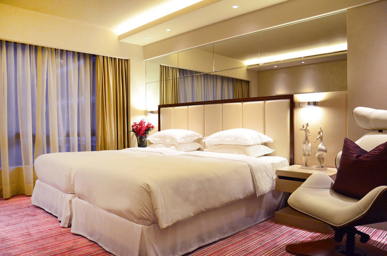 Sheraton Hong Kong Hotel & Towers