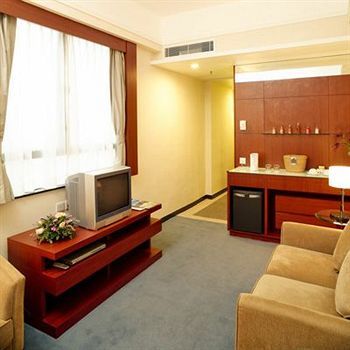 Hotel B P International