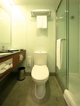 Hotel B P International