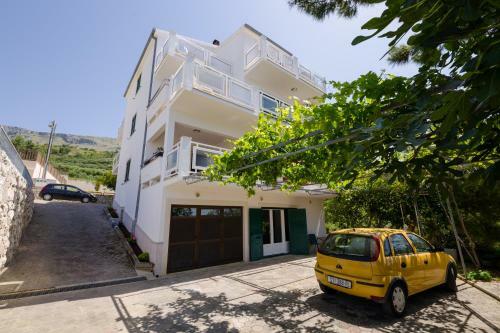 Apartments Bandalo