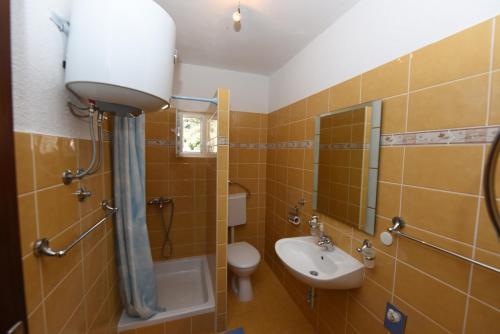 Apartments Mais Tisno