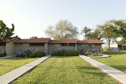 Shefayim Kibbutz Hotel