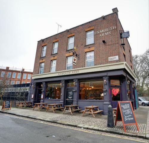 Publove @ Exmouth Arms Euston - Hostel