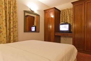 Hotel Shoresh Green Hills Country Lodging