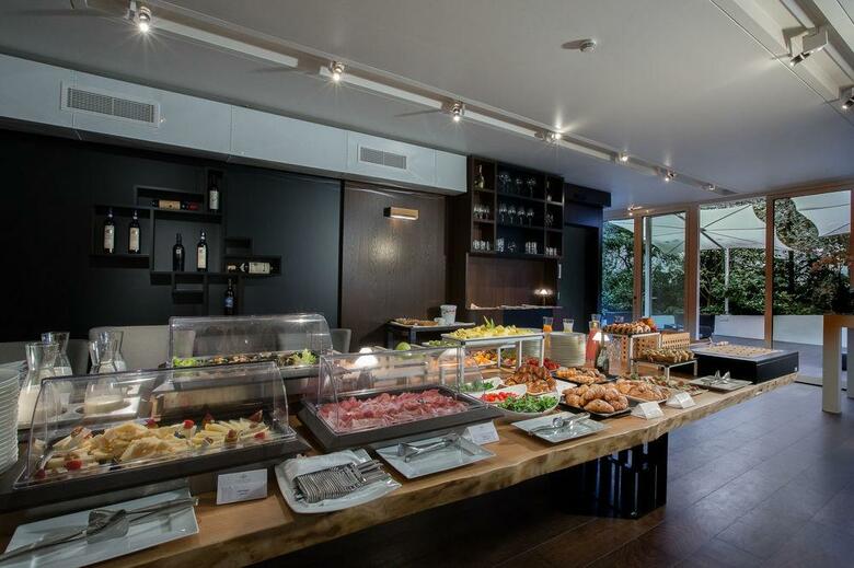 Hotel Magna Pars Suites