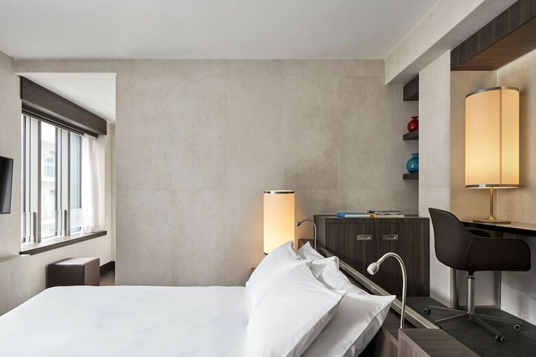 Hotel Hyatt Centric  Milan Centrale