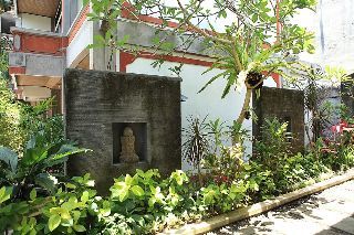 Hotel Legian Village