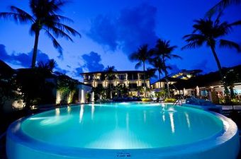 Iyara Beach Hotel & Plaza