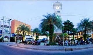 Iyara Beach Hotel & Plaza