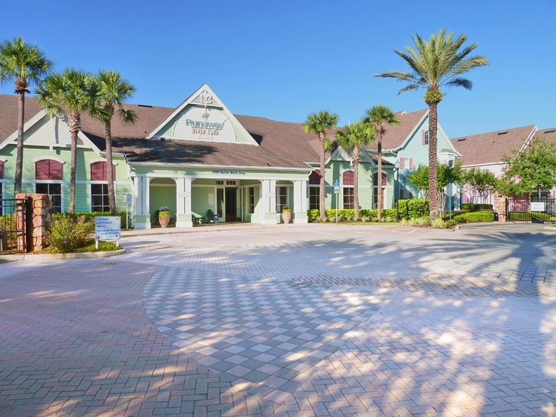 Hotel Runaway Beach Club