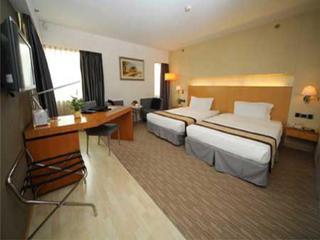 Hotel Beverly Plaza