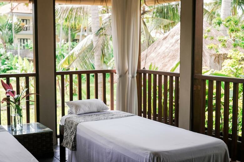 Ubud Village Hotel