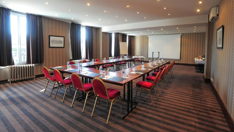 Le Grand Hotel De Tours