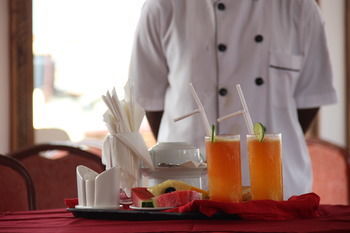 Al-minar Hotel