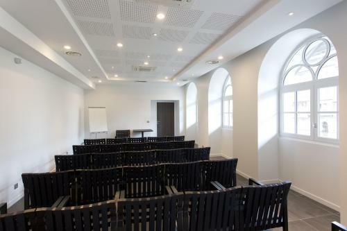 Hotel Grand H�tel De Castres