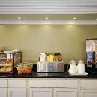 Hotel Knights Inn Baton Rouge