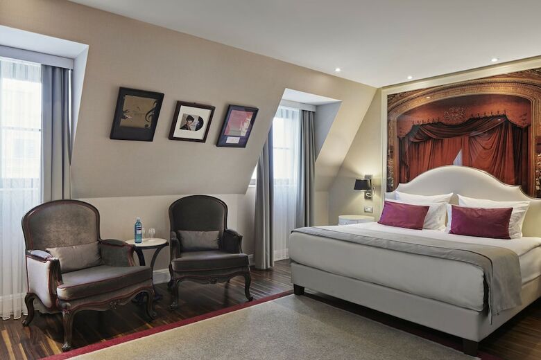 Hotel Titanic Gendarmenmarkt Berlin