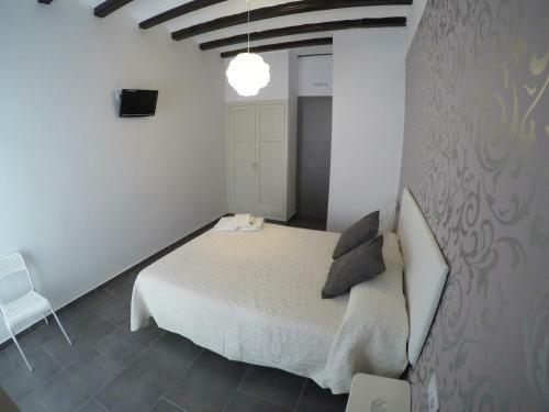 Hostal Mediterr�neo
