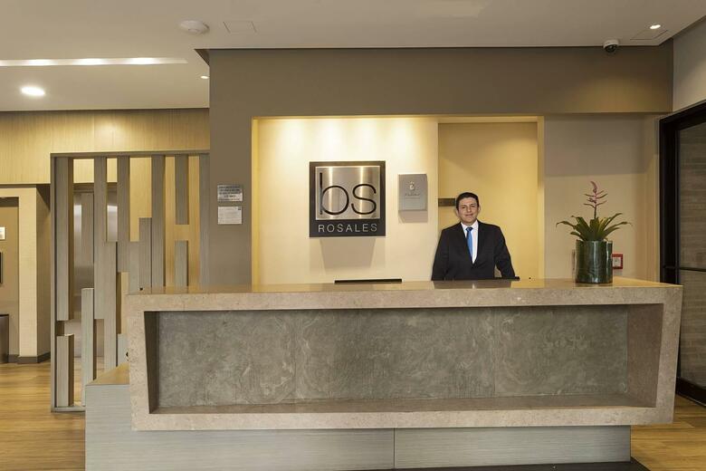 Bs Rosales Hotel & Suites