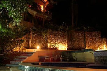 Hotel La Colina