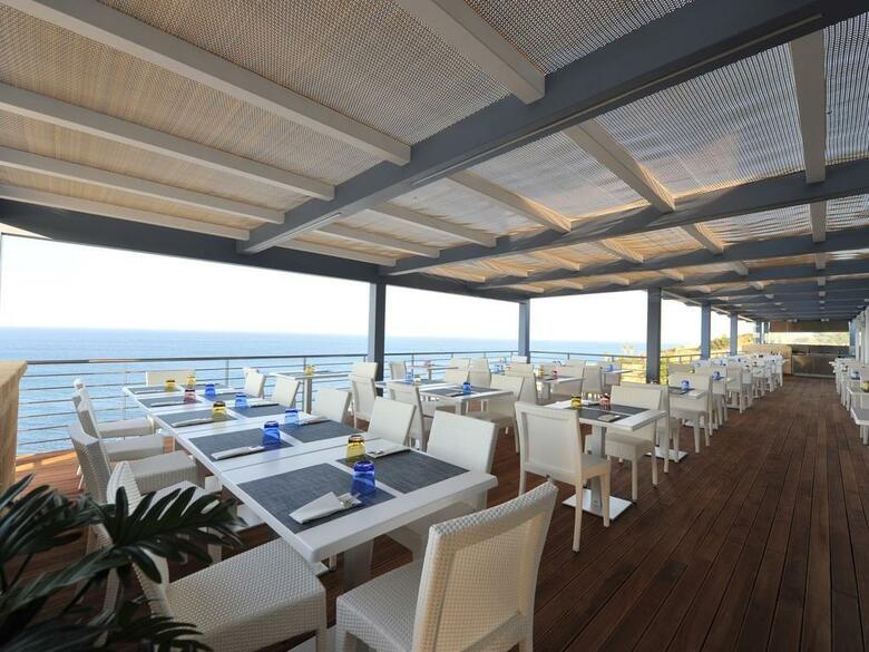 Hotel NH Venus Sea Garden