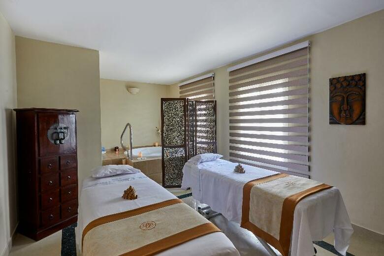 Hotel Bahia Principe Luxury Ambar - Adults Only
