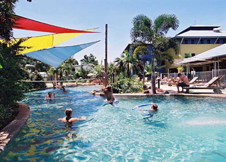 Hostal Nomads Cairns Backpackers