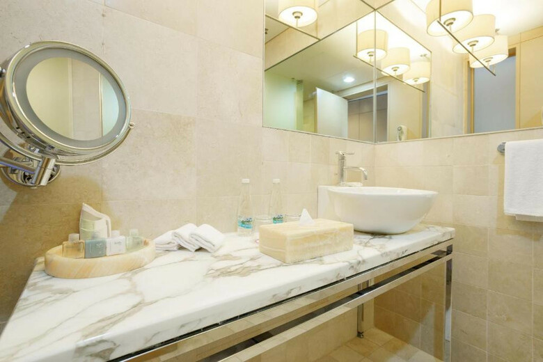 Hotel Camino Real Santa Fe