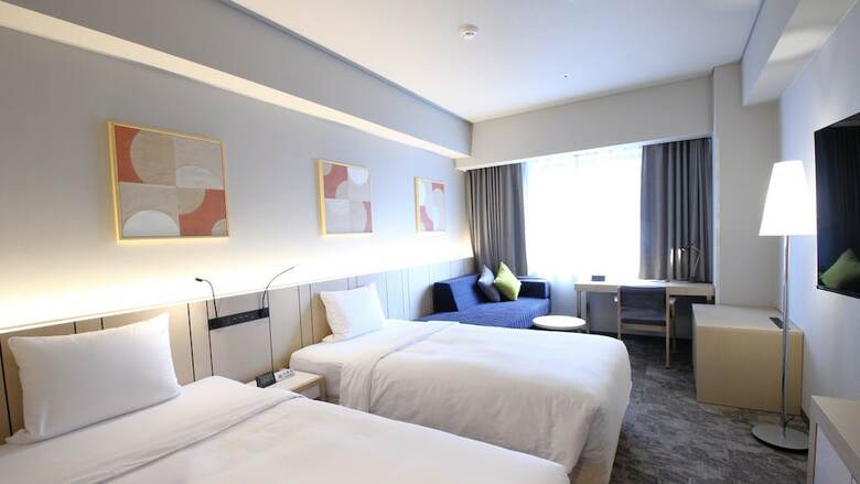 Hotel Ana Holiday Inn Sendai